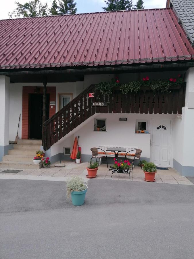 Апартаменты Apartmaji Korosec Na Koprivniku Koprivnik v Bohinju Экстерьер фото